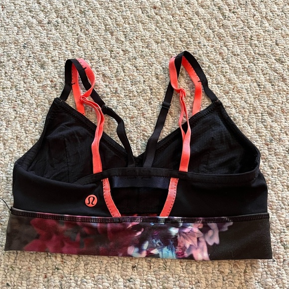LULULEMON sports bra sz 6 - Picture 3 of 5